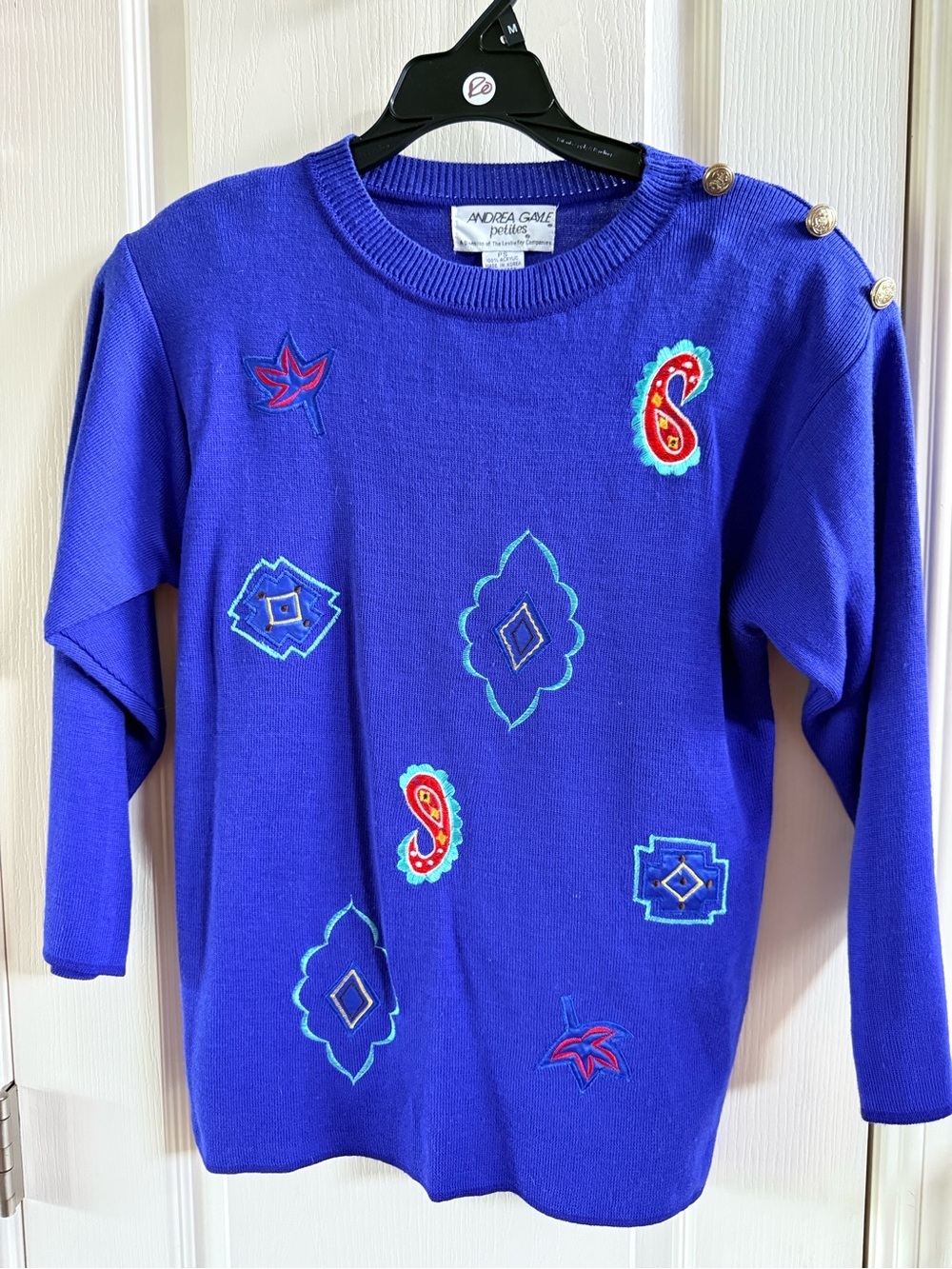 Andrea Gayle Petite Royal Blue Embroidered Sweater Top. Size small